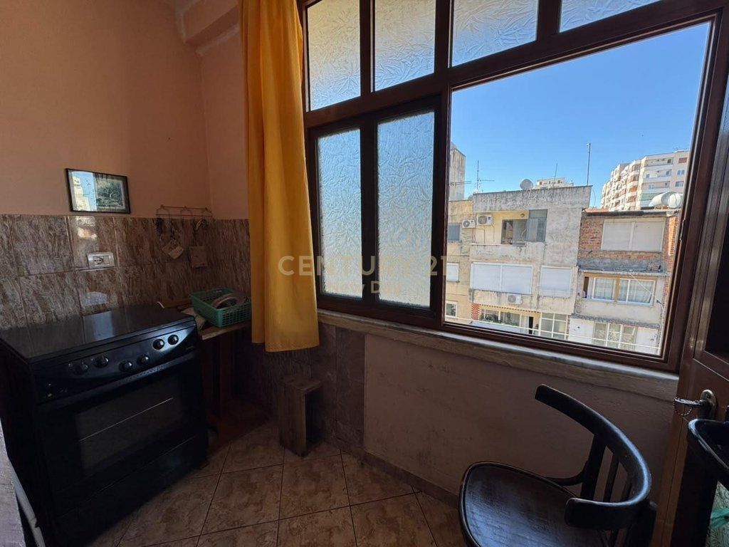 Apartament 1+1 në shitje te Stacioni i Trenit, Durrës - 75,000€ | 61.6 m²