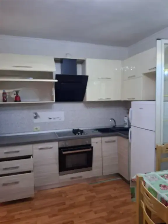Jepet me qira 2+1+1 XHAMLLIKU 600€