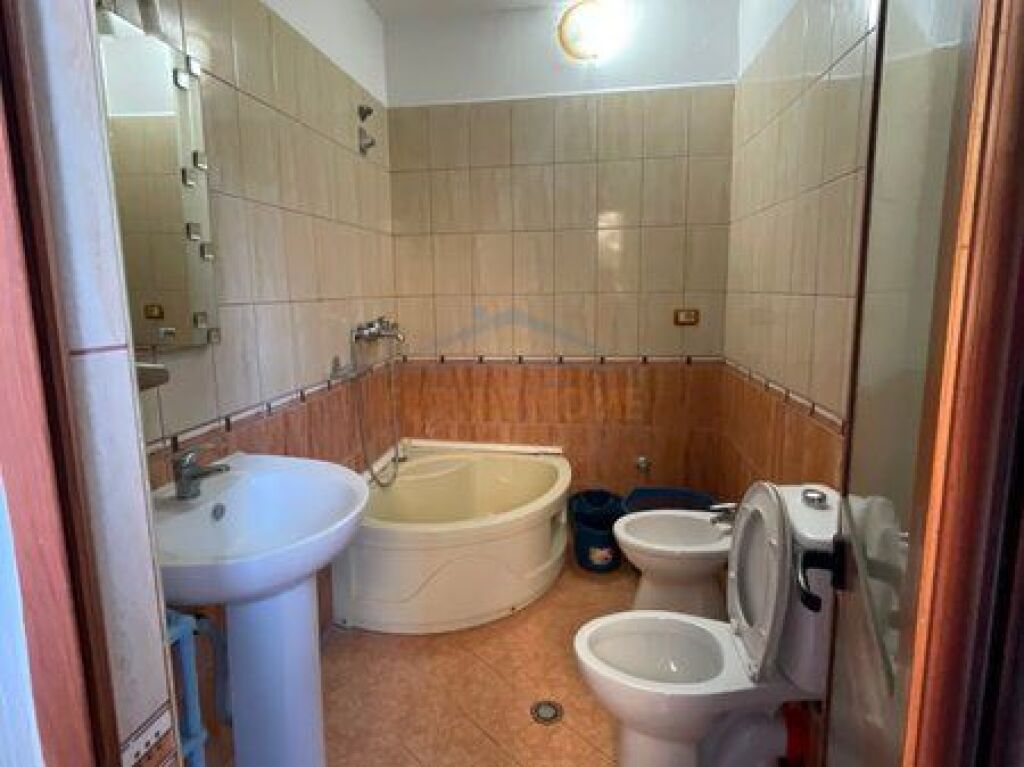 Rent, Apartment 1+1, "Bajram Curri" Boulevard, Tirana.