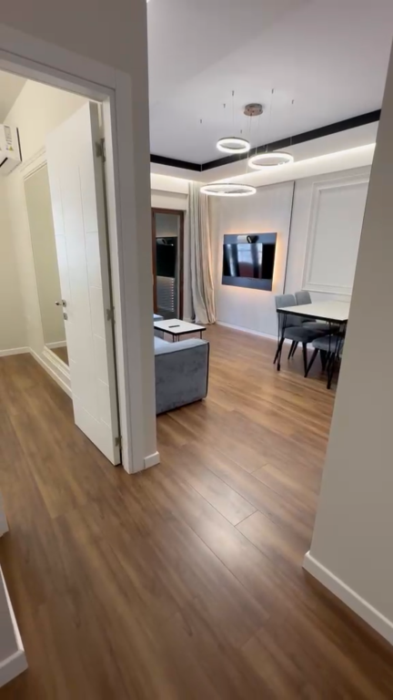 Apartament 1+1 per shitje Komuna e Parisit !