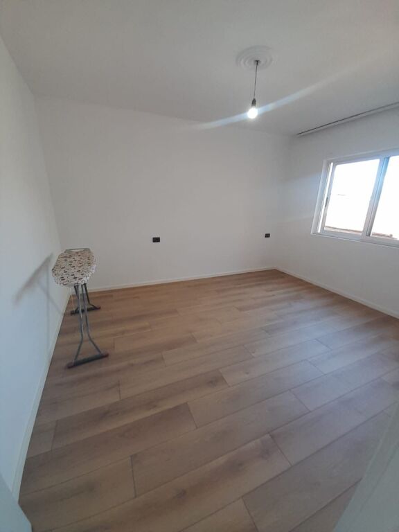 🏠 JEPET ME QIRA 1+1 – RRUGA NAIM FRASHËRI