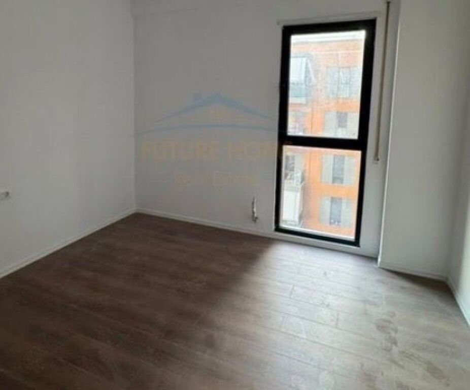 Shitet, Apartament 2+1+2+ 2 Poste Parkim, Rruga Sadik Petrela, Kompleksi ASL 2