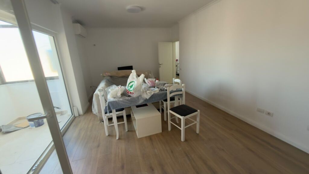 JEPET ME QIRA APARTAMENT 2+1 - prane Square 21
