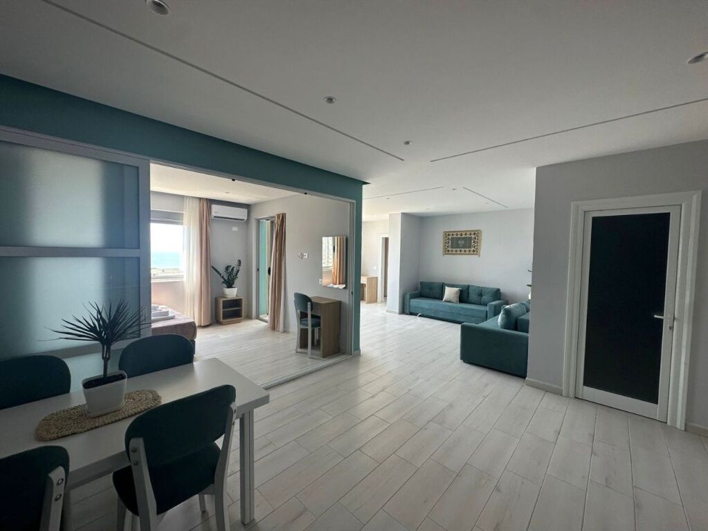 Apartament 2+1 me qera ,prane portit,Vlore