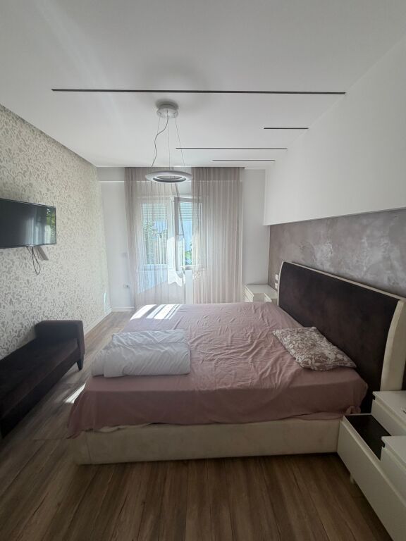 3+1, with parking, for rent, zoo, 1300 leke
