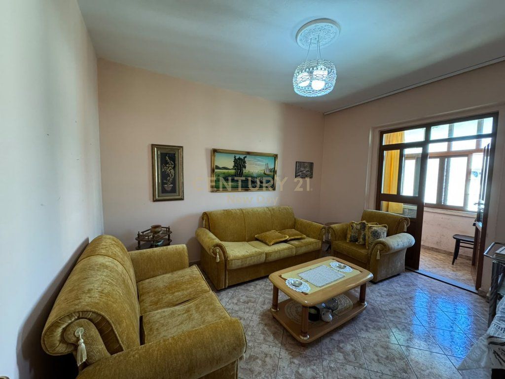 Apartament 1+1 në shitje te Stacioni i Trenit, Durrës - 75,000€ | 61.6 m²