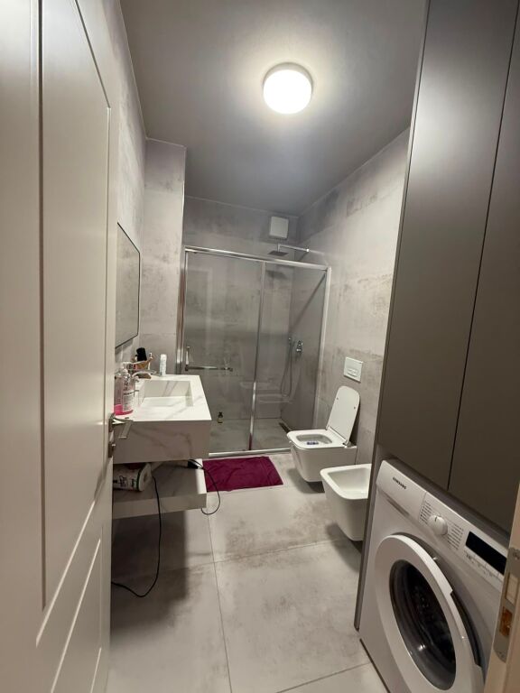 Apartament 2+1 per qera ne Shkoze !