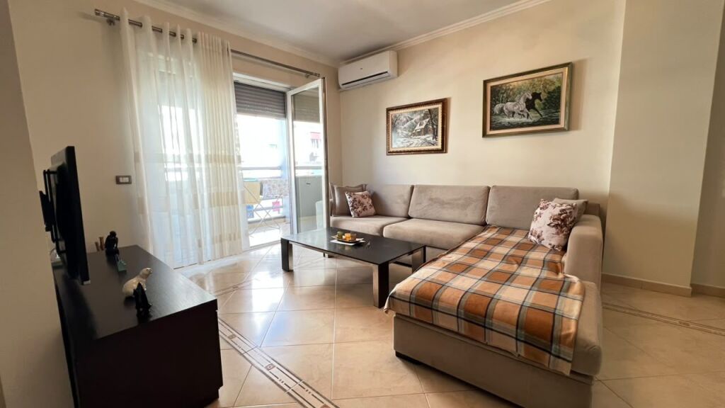 APARTAMENT 2+1 ME QIRA – LICEU ARTISTIK