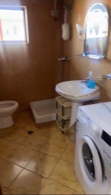 Jepet Me Qera Apartament 1+1+1 Ballkon