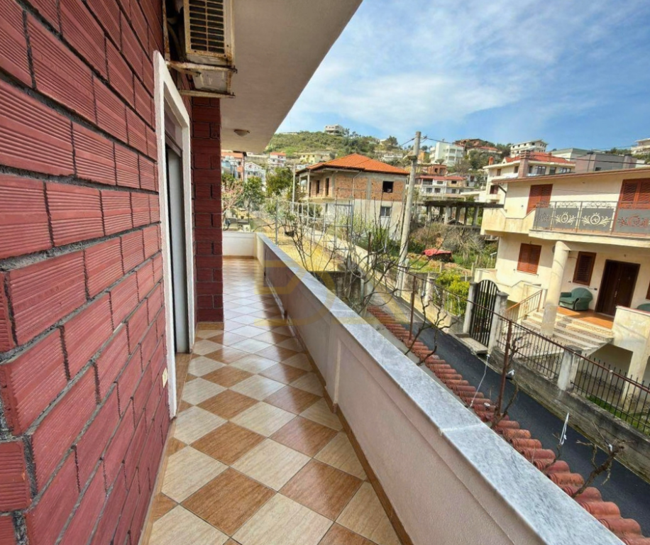 5-STOREY VILLA FOR SALE – “STEFAN VOKOPOLA” STREET (STREET 82), DURRËS