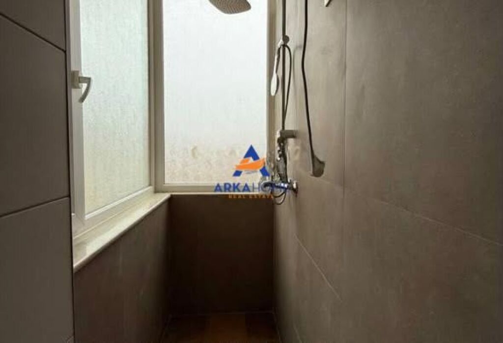 SHITET APARTAMENT 1+1+BALLKON "ISH PUNISHTJA E PASTAVE,RRUGA SIRI KODRA" 13.500.000 LEKE