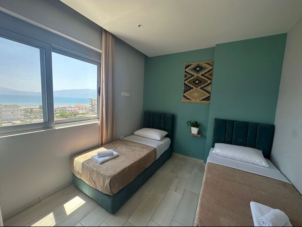 Apartament 2+1 me qera ,prane portit,Vlore