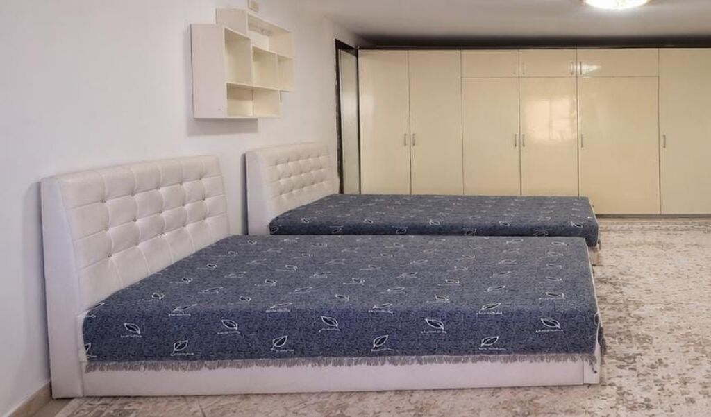 Prane Stadiumit dinamo , jepet me qera apartament 2+1+Parking.