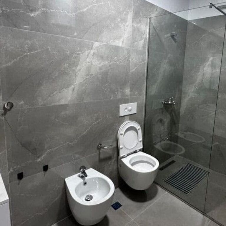 🏡 JEPET ME QIRA APARTAMENT 3+1 + POST PARKIMI | PRANË STADIUMIT DINAMO
