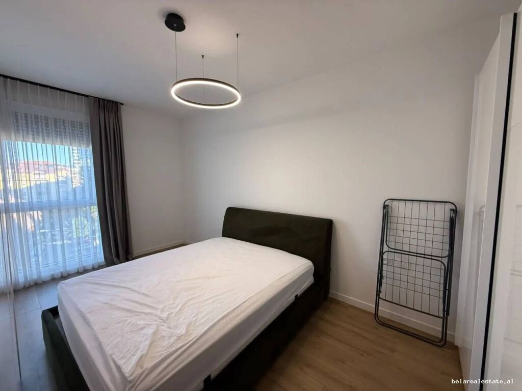 Appartamento In Affitto 1+1 Vicino a Komuna e Parisit (ID B210132) Tirana