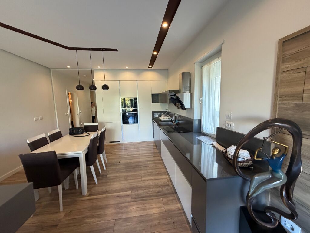 3+1, with parking, for rent, zoo, 1300 leke