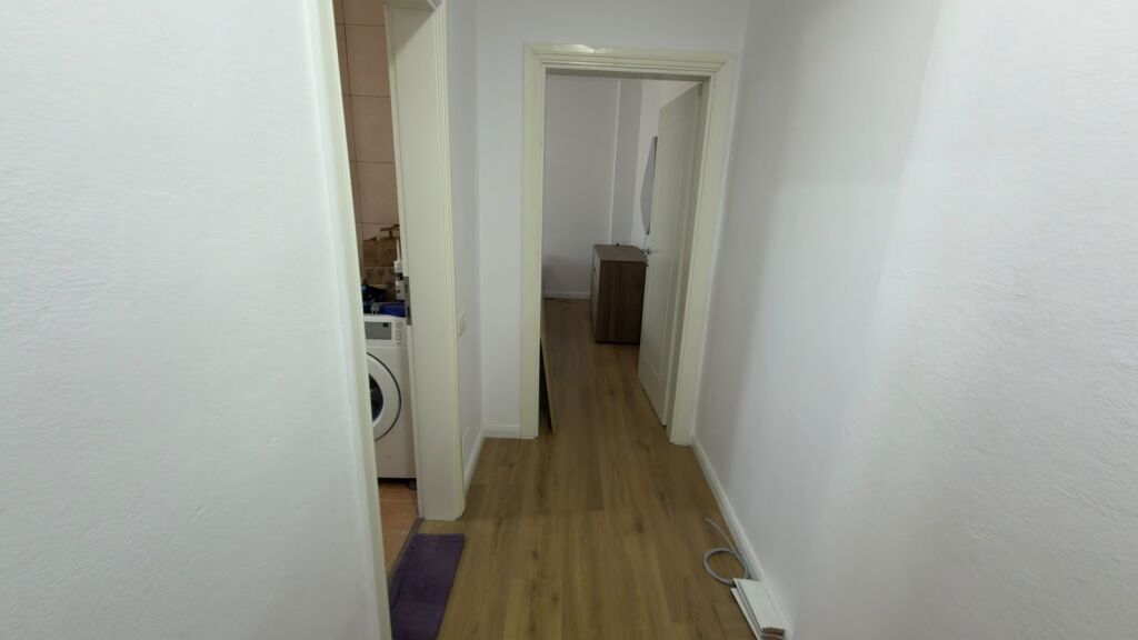 JEPET ME QIRA APARTAMENT 2+1 - prane Square 21