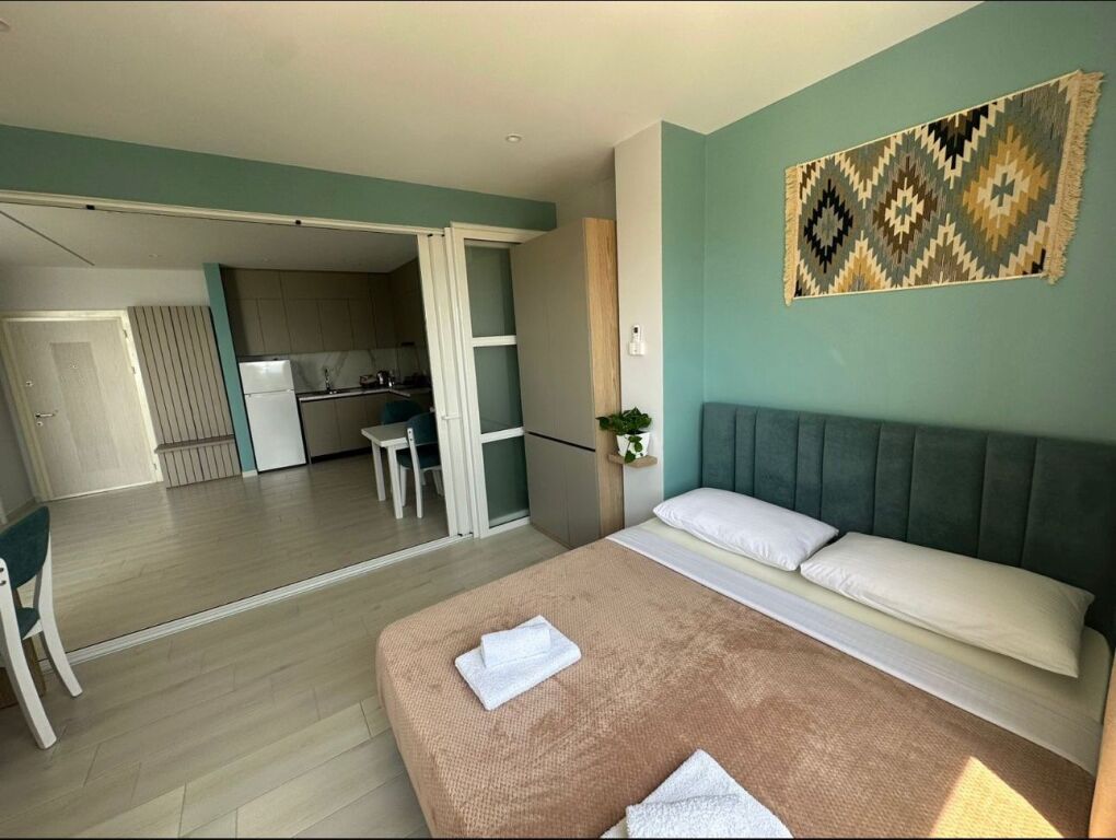 Apartament 2+1 me qera ,prane portit,Vlore