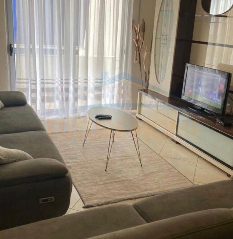 Shitet, Apartament 1+1, Rruga e Dajtit, Fresk, Tirane
