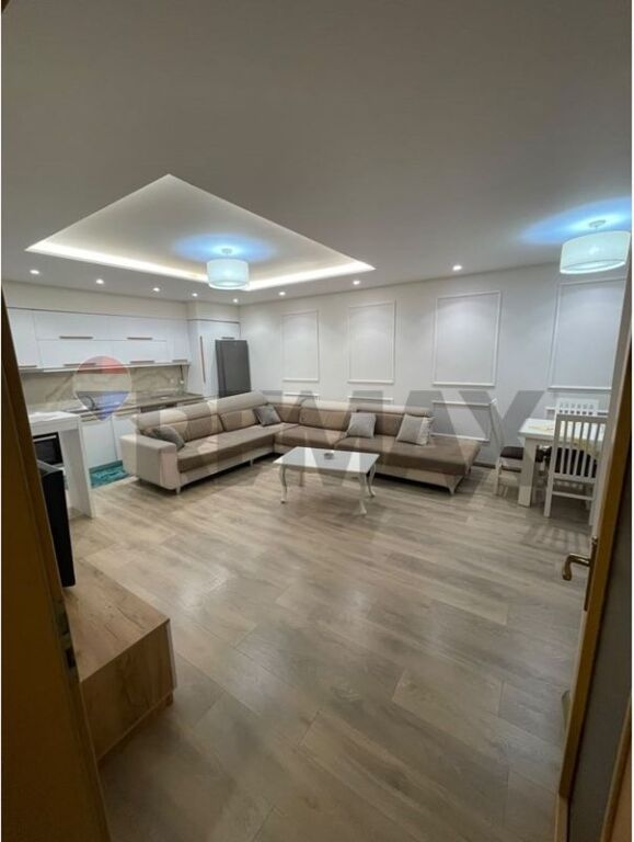 Apartament - Për Qira - Liqeni I Thatë, Tiranë