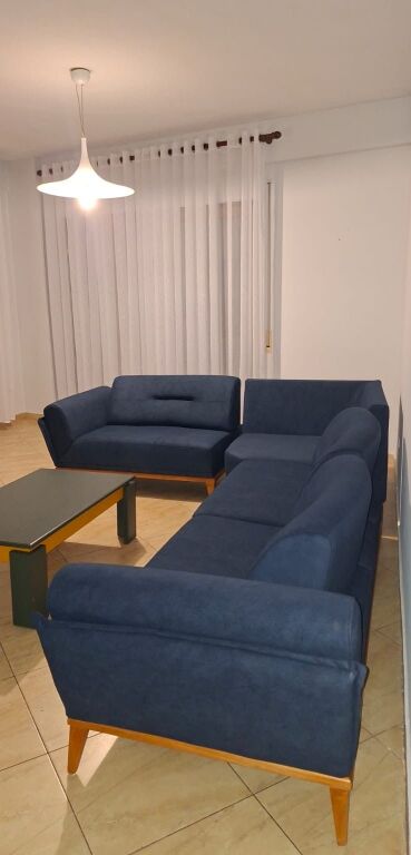 2+1, with veranda, near kika 1 commune of Paris, 1 million lek