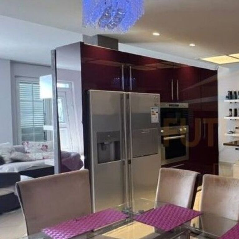 Affitto, Villa su 3 piani, Paskuqan, Tirana