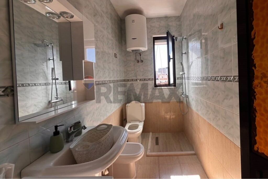 Apartment 2+1 for rent on Elbasan Street