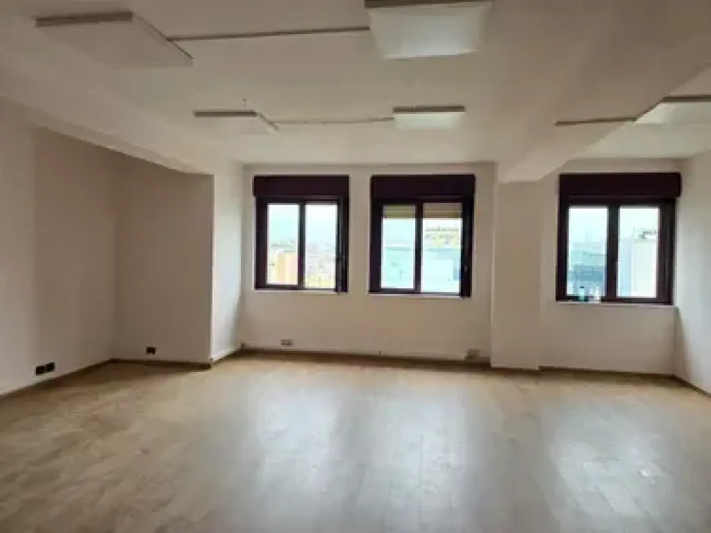 Apartment 4+1+2 renovated for sale, 188 m², 12th floor, Torre Drin, Skënderbej Square