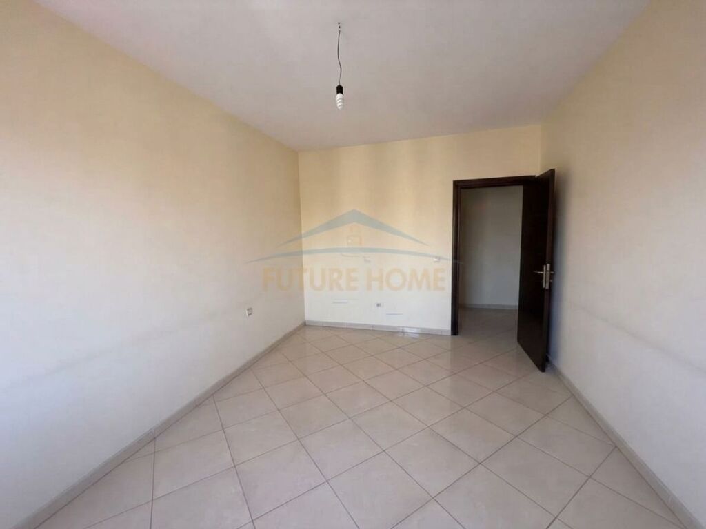 Qera , Apartament 2+1+2 , Unaza e re , Tirane