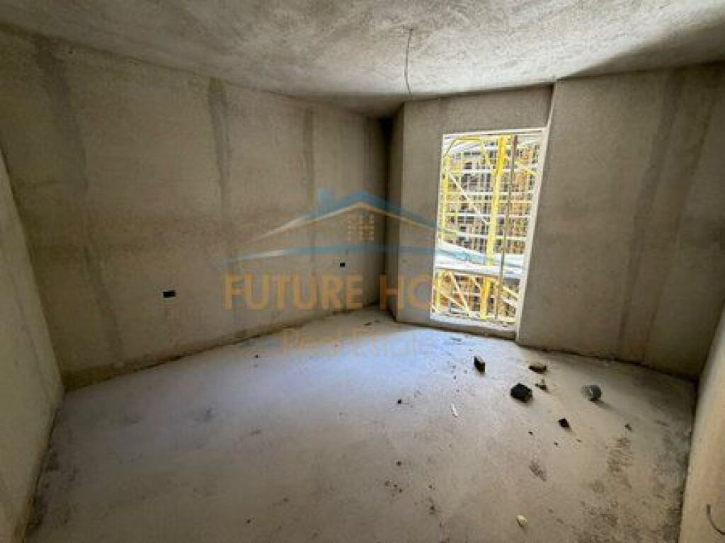 For sale, 1+1 apartment, Colonnade Building, Dritan Hoxha Street.