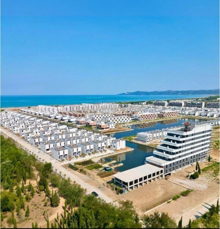 TURQUOISE MARINA, VENDIAMO VILLA 3+1+2