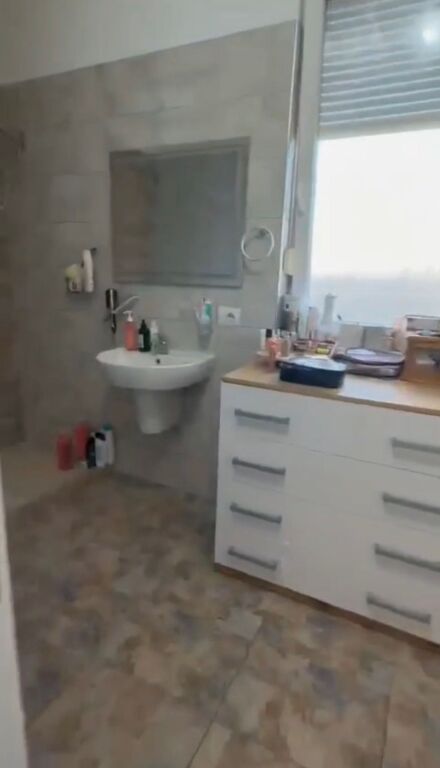 Qera, Apartament 2+1+2, 21 Dhjetori, Tirane