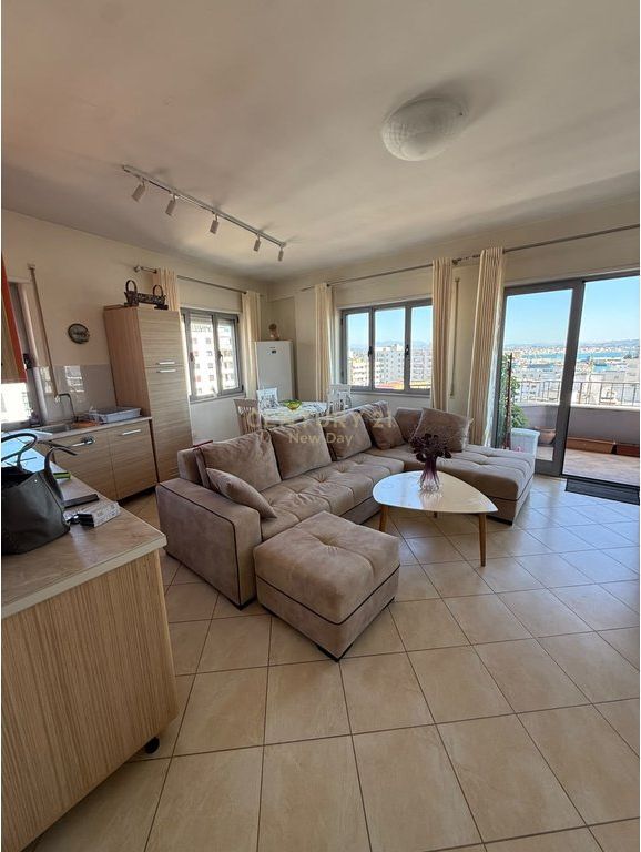 2+1 apartment with 2 bathrooms for rent near the Tax Office