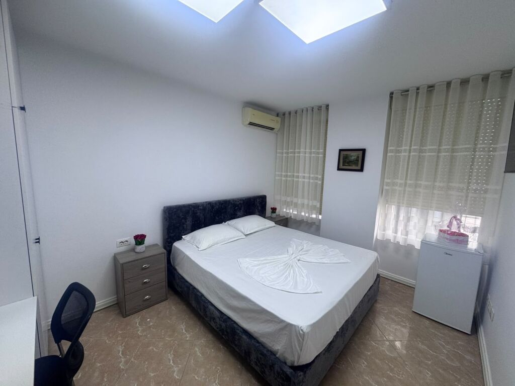 Qera, Garsoniere, Rruga e Kavajes, Tirane