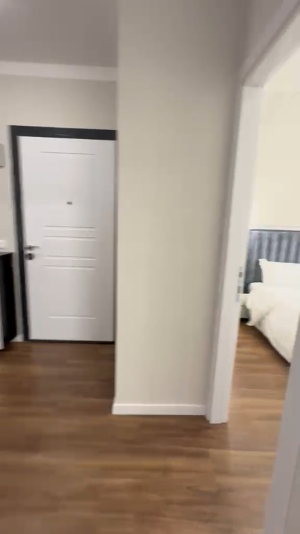 Apartament 1+1 per shitje Komuna e Parisit !