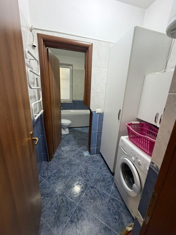Jepet me qera 2+1 Liqeni That mobiluar 50000 lek