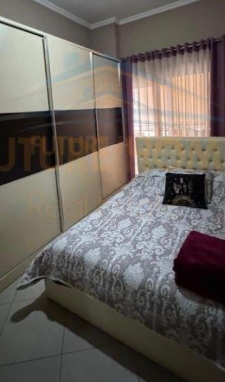 Shitet Apartament 2+1+2 , Unaza e Re , Tiranë