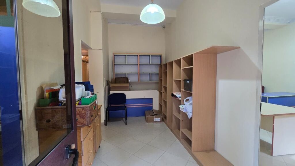 Ambjete per qera 60 m2 te Rriga e Kavajes