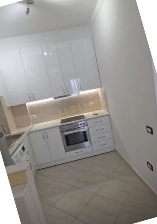 🔱 APARTAMENT NE 2+1 NE SHITJE TE KOPESHTI BOTANIK 🔱