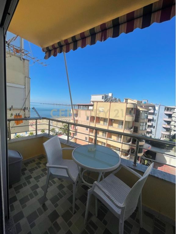 APARTMENT 1+1 FOR RENT FIRST LINE SEA FRONT !