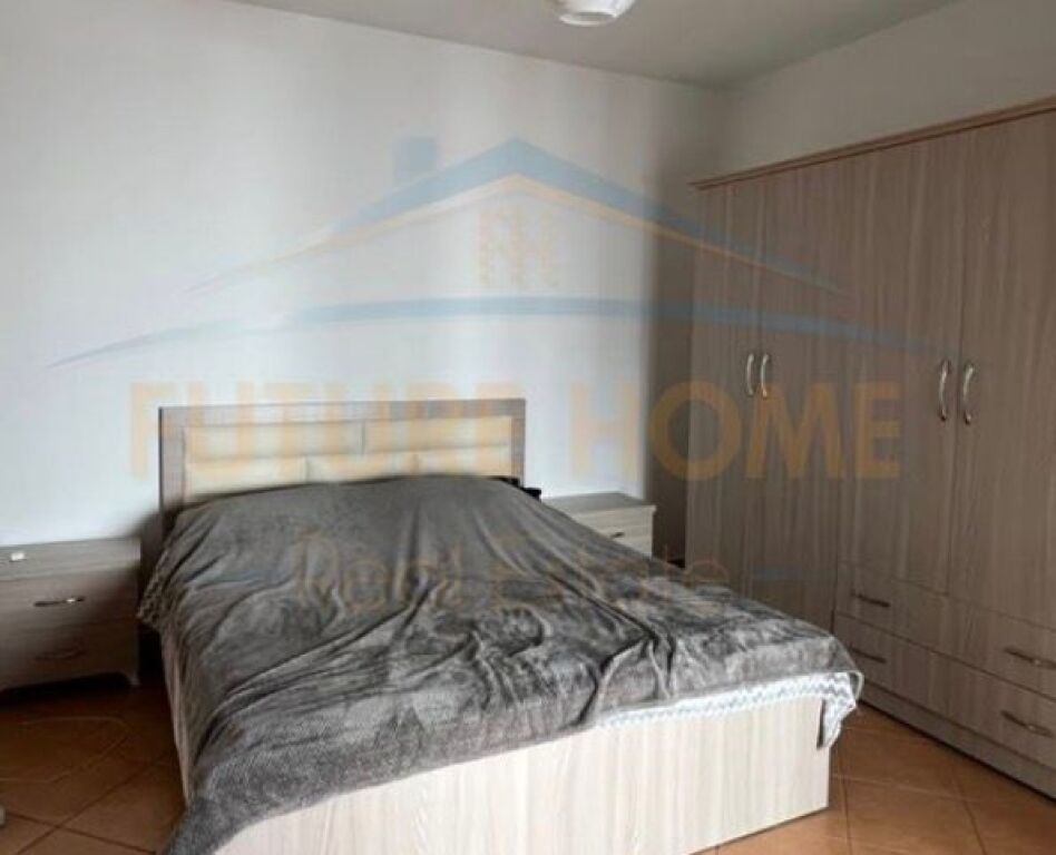 Shitet, Apartament 2+1+2+Post parkimi, Kopshti Botanik, Tirane