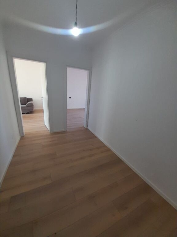 🏠 JEPET ME QIRA 1+1 – RRUGA NAIM FRASHËRI
