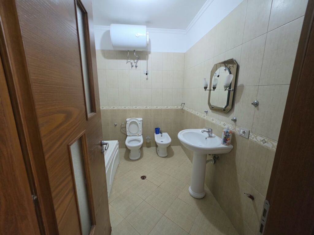 🏠 Jepet me qira apartament 2+1+2