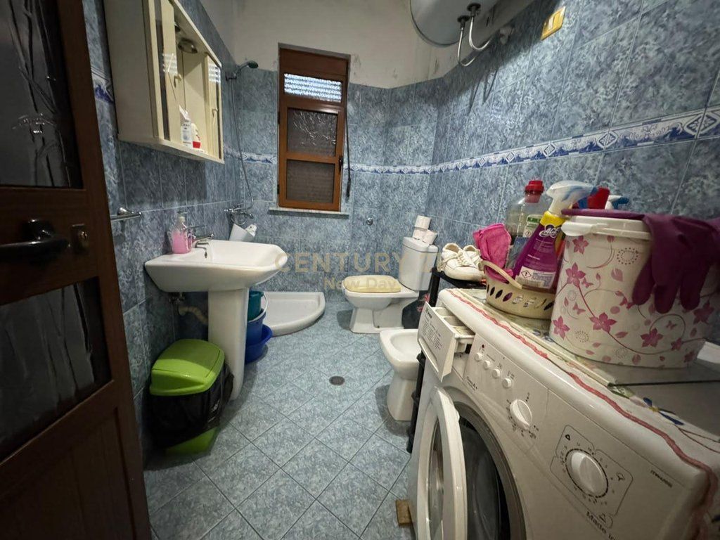 Apartament 1+1 në shitje te Stacioni i Trenit, Durrës - 75,000€ | 61.6 m²