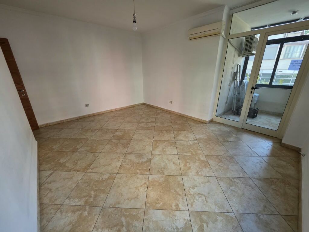 🏠 Jepet me qira apartament 2+1+2