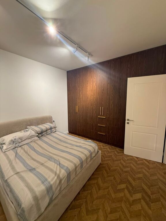 Apartament 2+1 per qera ne Shkoze !