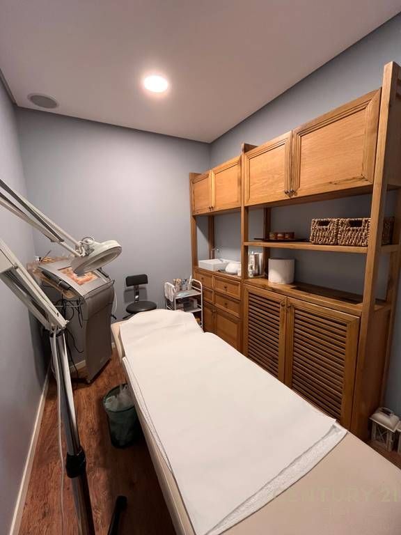 Room for aesthetic salon 📍 Don Bosko