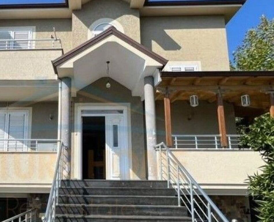 Affitto, Villa su 3 piani, Paskuqan, Tirana