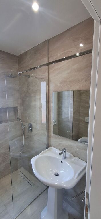 Apartament me qera per zyra / biznes