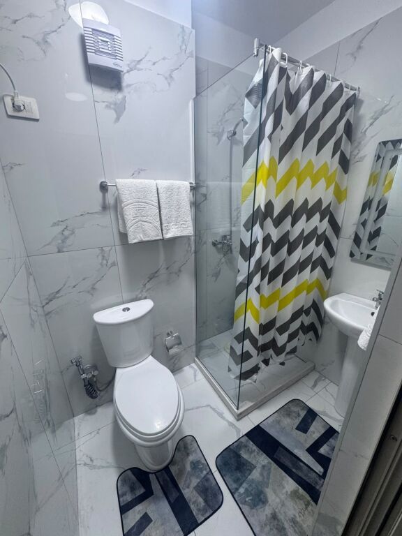 Qera, Garsoniere, Rruga e Kavajes, Tirane